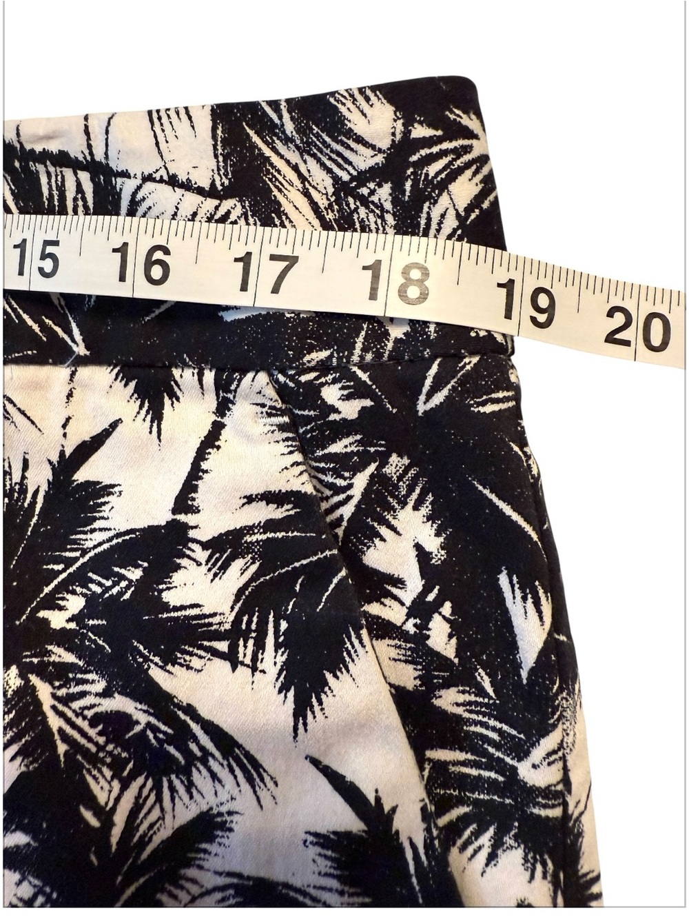 INC Palm Tree Print Shorts Black White Mid Rise Cotton Stretch Casual Size 14 - Picture 7 of 13